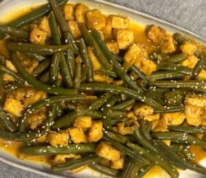 green beans and tofu with mandarin sauce