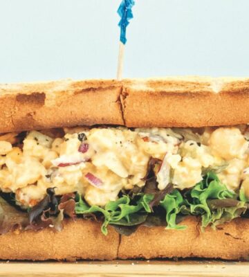 one-dish chickpea 'tuna' salad sandwich filling for easy Veganuary lunches