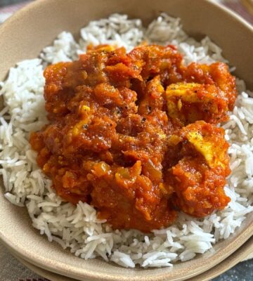 rustic red sauce tofu with warm spices