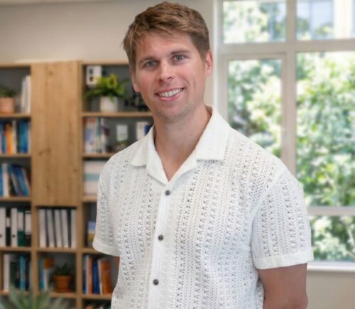 Photo shows Klaus Mitchell, a health advocate, entrepreneur, and the founder of Plant Based News. Klaus Mitchell is due to speak at The Health + AI Tech Show, an upcoming event in London, UK