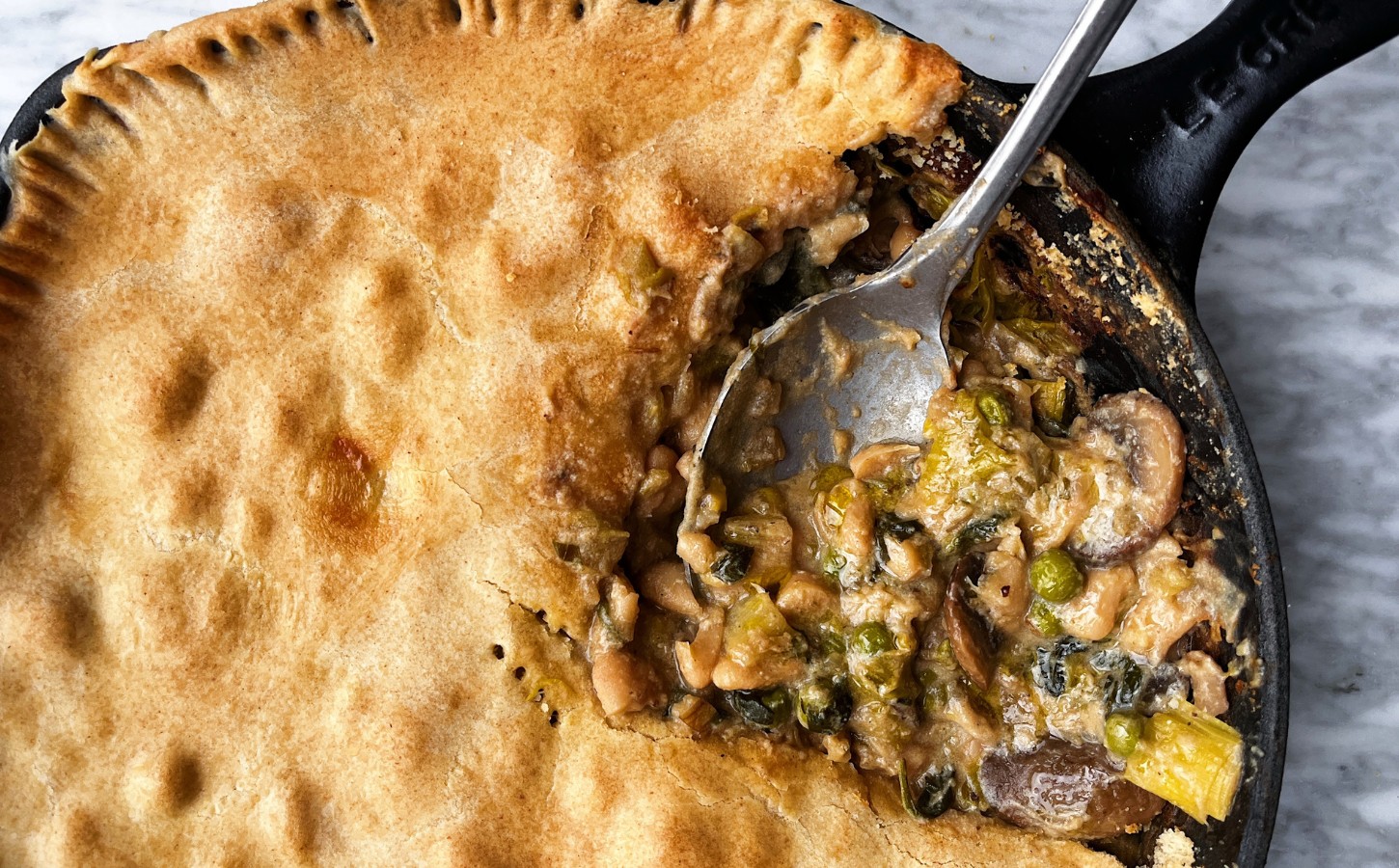 leeky bean pie with mushrooms and cannellini beans with shortcrust pastry