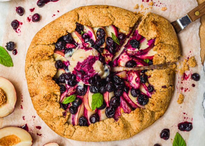 a nectarine and blueberry galette with vegan pastry made of oats for picnic recipes