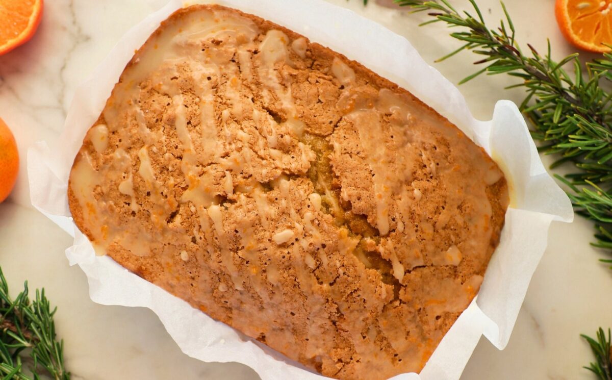 rosemary clementine cake with olive oil and gluten-free flour