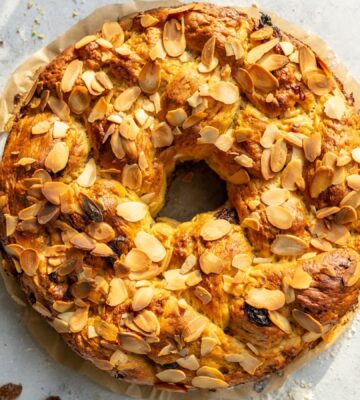 vegan Easter bread with braided sweet bread, almonds and raisins