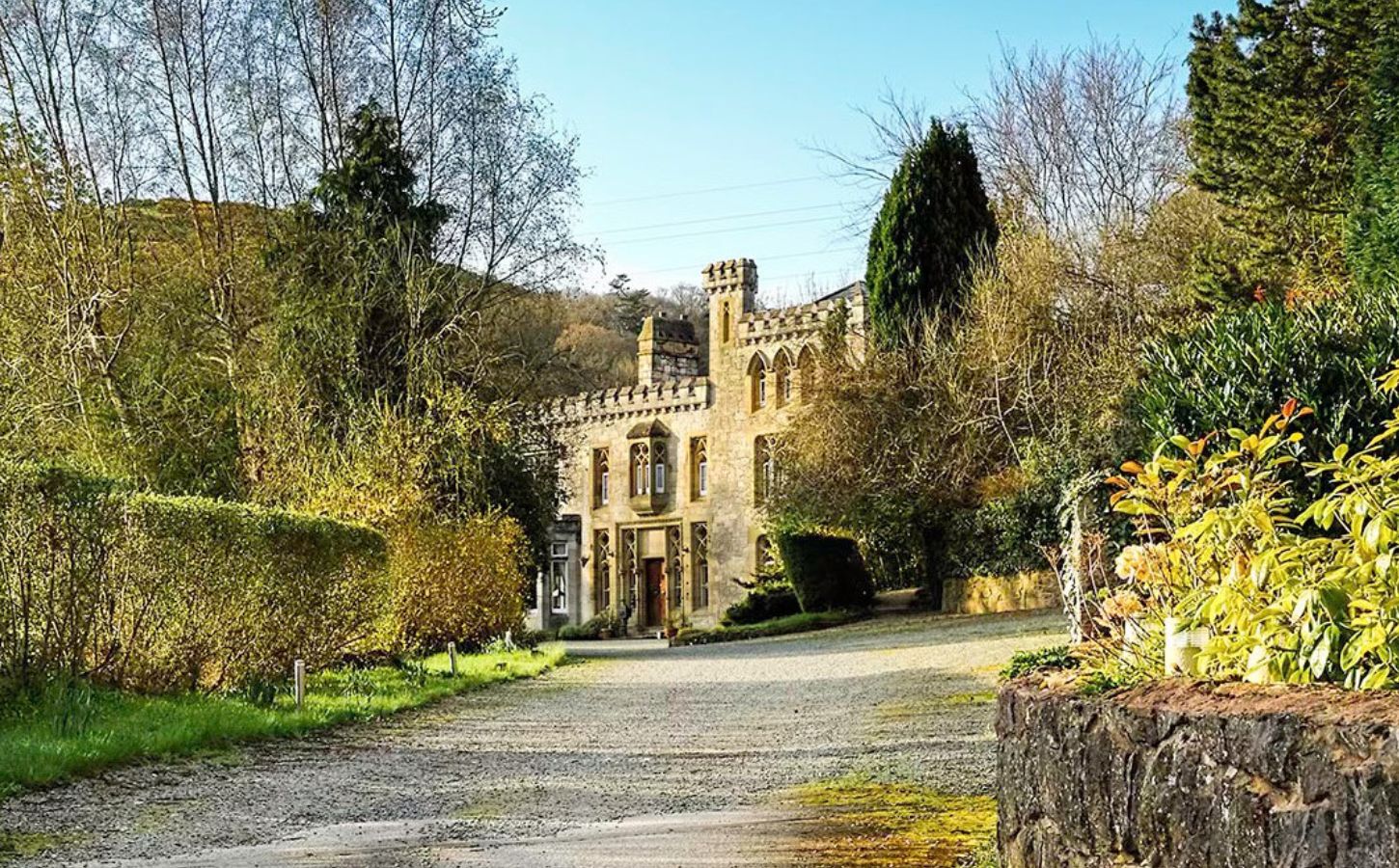 Photo shows Ffarm Hall in Betws‑Yn‑Rhos, Abergele, on the north coast of Wales. Ffarm Hall is the newest vegan hotel enteprise from Louise and Andy Macbeth, who also own the popular Beck Hall in Yorkshire, and which became England’s first vegan hotel in 2023