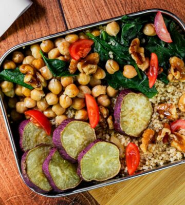 sweet potato, chickpea and baby spinach lunch box for gluten-free lunch ideas