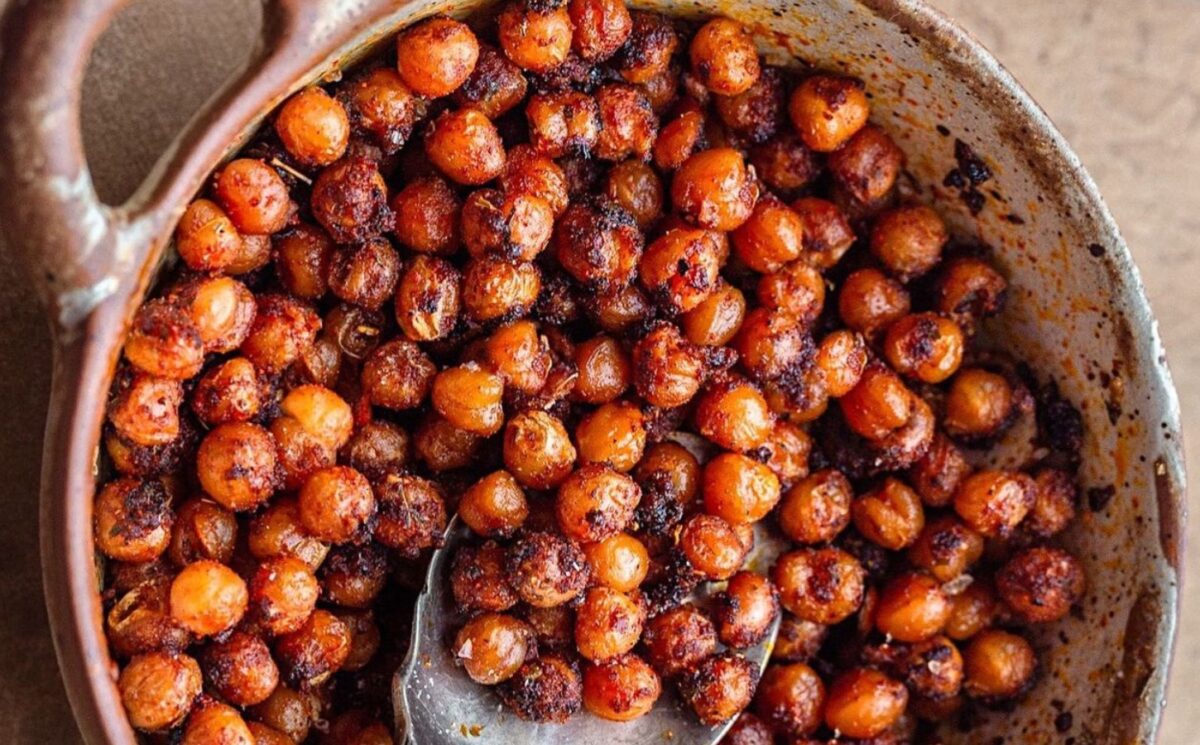 smoky bacon flavored crispy chickpeas for  plant-based BBQ recipes