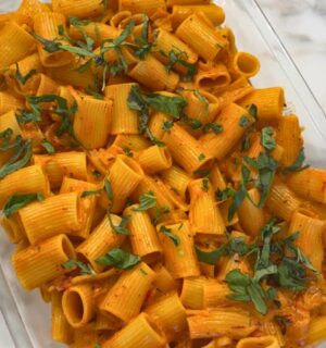 Creamy Roasted Red Pepper Pasta with sun-dried tomatoes, coconut milk and shallots