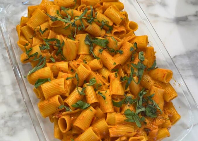 Creamy Roasted Red Pepper Pasta with sun-dried tomatoes, coconut milk and shallots
