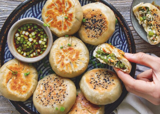 No-Yeast Crispy Bottom Vegetable Buns with tofu and green beans