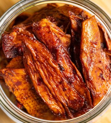 Smoky Chipotle Mango Jerky with gluten-free tamari, maple syrup, garlic, lime, chipotle for vegan mango recipes