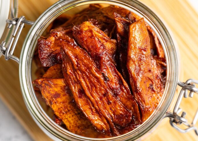 Smoky Chipotle Mango Jerky with gluten-free tamari, maple syrup, garlic, lime, chipotle for vegan mango recipes