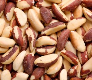 Image of a bunch of Brazil nuts to illustrate article on using Brazil nuts to lower cholesterol