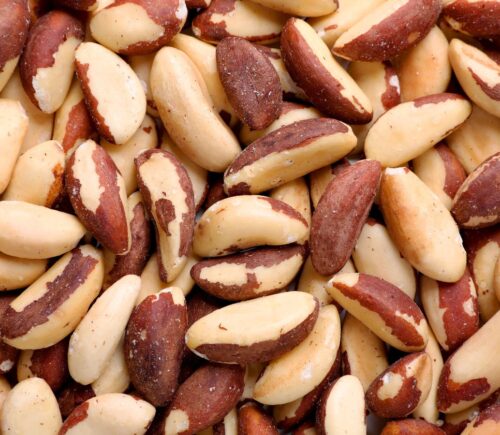 Image of a bunch of Brazil nuts to illustrate article on using Brazil nuts to lower cholesterol