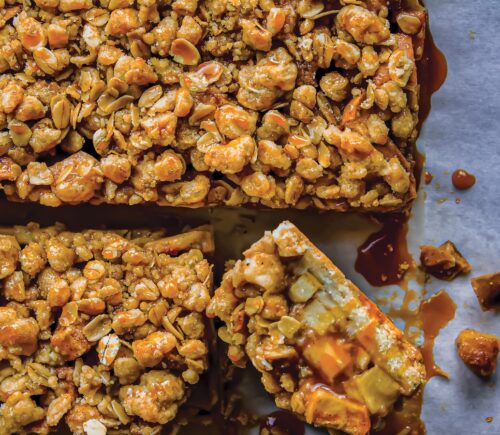 Vegan Apple Crumble Bars with vegan ingredients, cinnamon, a shortbread base, and a tangy apple filling