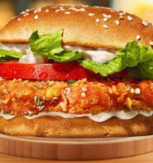 Photo shows the new Burger King Plant-Based Crispy Chicken Burger, available exclusively at Burger King Austria
