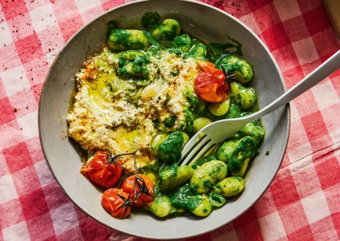 mean green bean bowl with tofu cream cheese and roasted cherry tomatoes