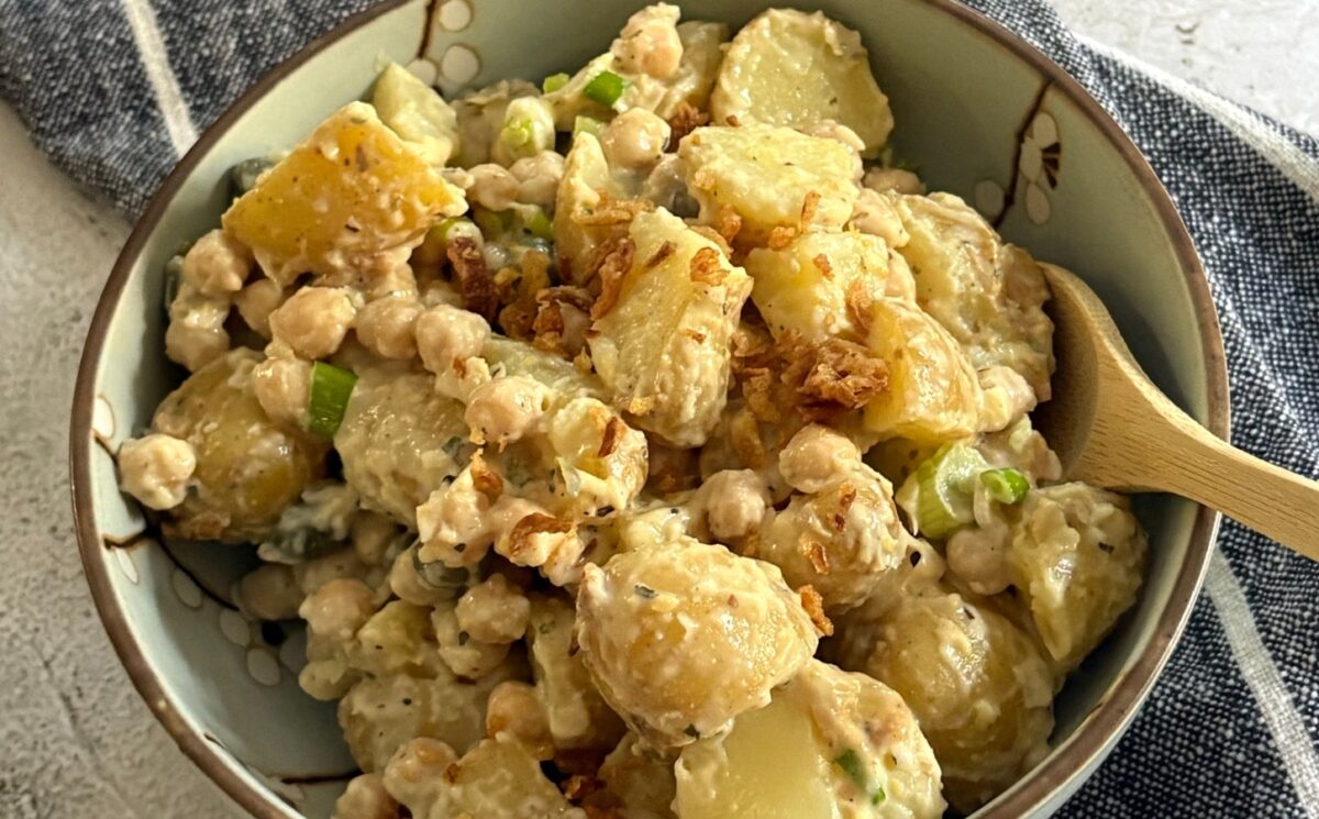 potato chickpea salad with a hummus dressing