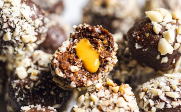 Vegan "Snickers" protein balls for vegan energy ball recipes